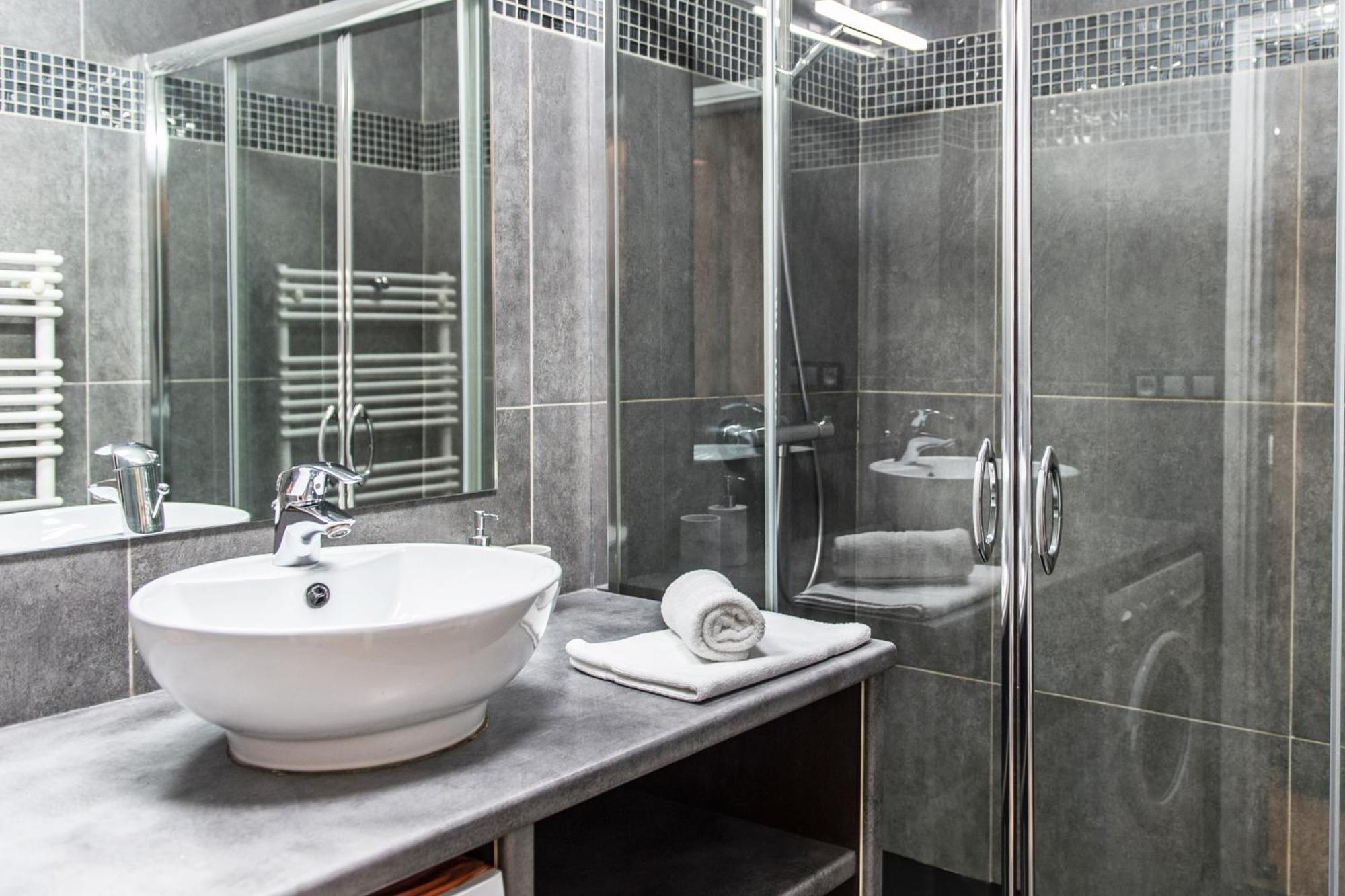 Appartement Renove - Terrasse - Parking - Bm نيس المظهر الخارجي الصورة